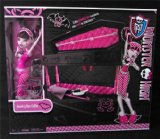 Monster High Draculaura Doll & Jewelry Box Coffin Set